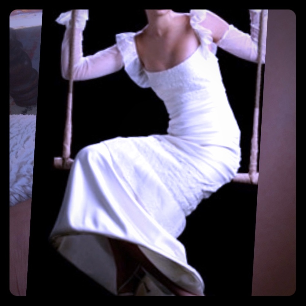 Suzanne Ermann hoop bottom wedding dress ivory